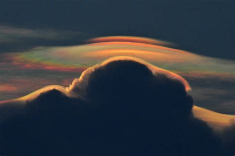 積雨雲特徵|天上的小把戲–積雲｜香港天文台(HKO)｜教育資